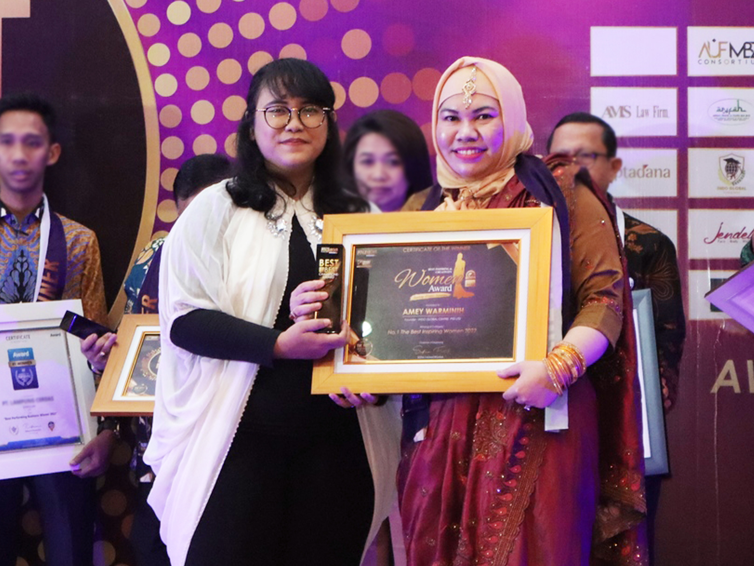 Amey Warminih Terpilih Menjadi No.1 Best Inspiring Women 2022