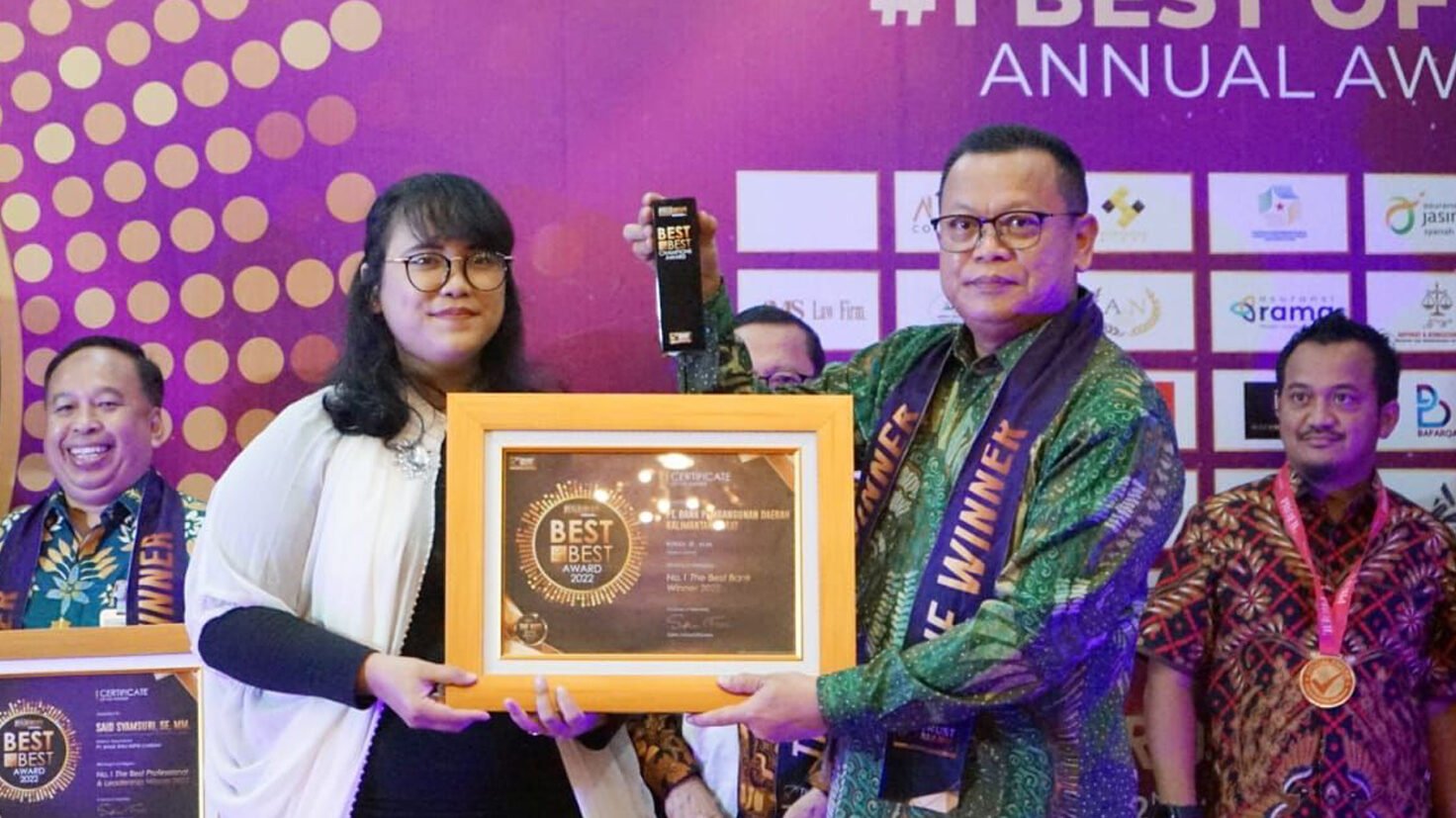 Bank Kalbar Kembali Raih Penghargaan Best Of The Best Award 2022